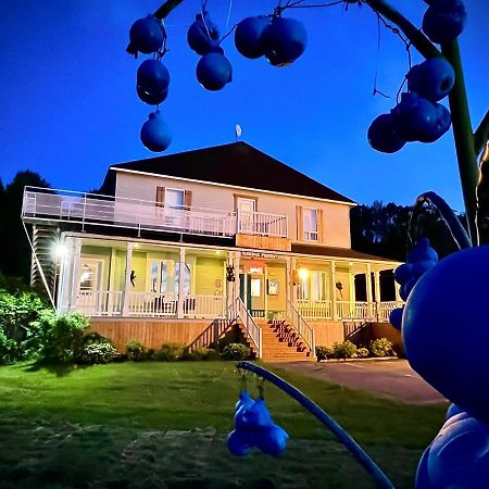 Auberge Presbytere Mont Lac-Vert Hébertville 외부 사진