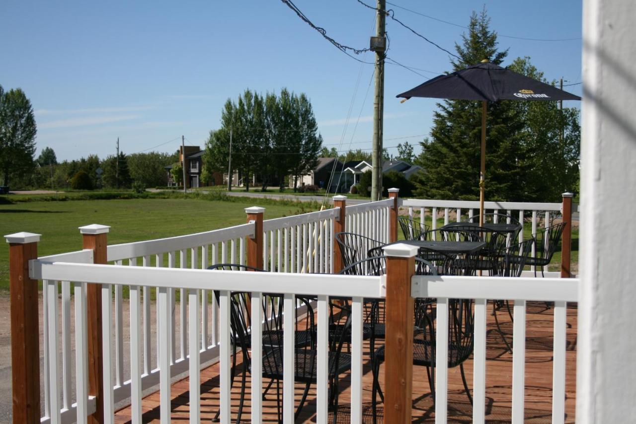 Auberge Presbytere Mont Lac-Vert Hébertville 외부 사진