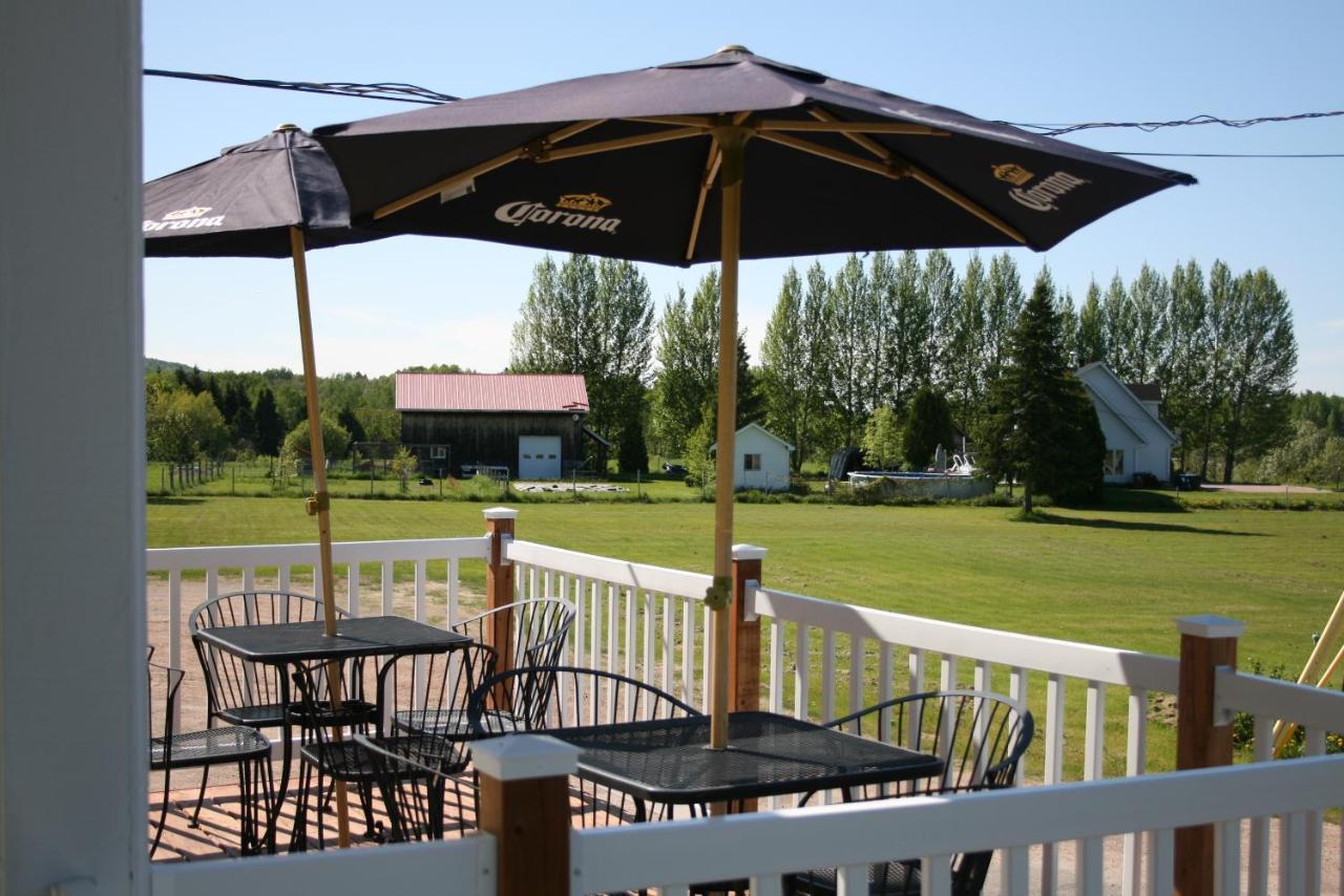 Auberge Presbytere Mont Lac-Vert Hébertville 외부 사진