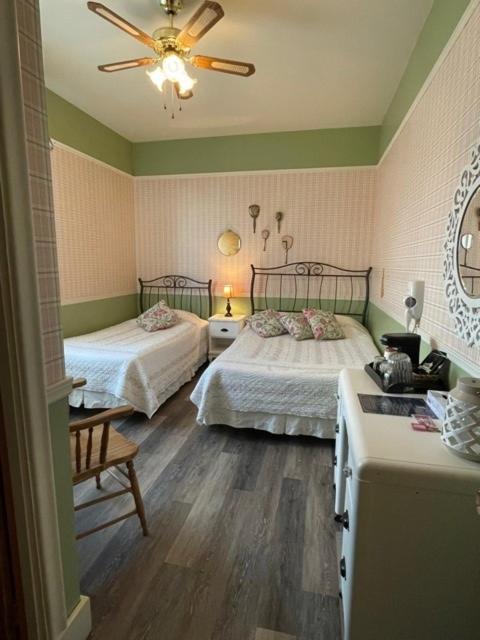 Auberge Presbytere Mont Lac-Vert Hébertville 외부 사진