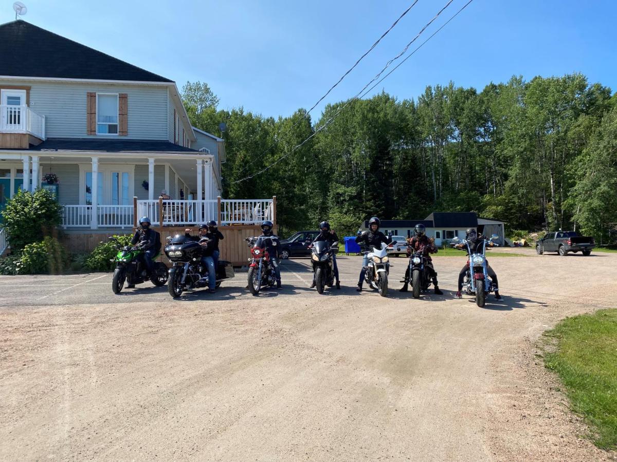 Auberge Presbytere Mont Lac-Vert Hébertville 외부 사진