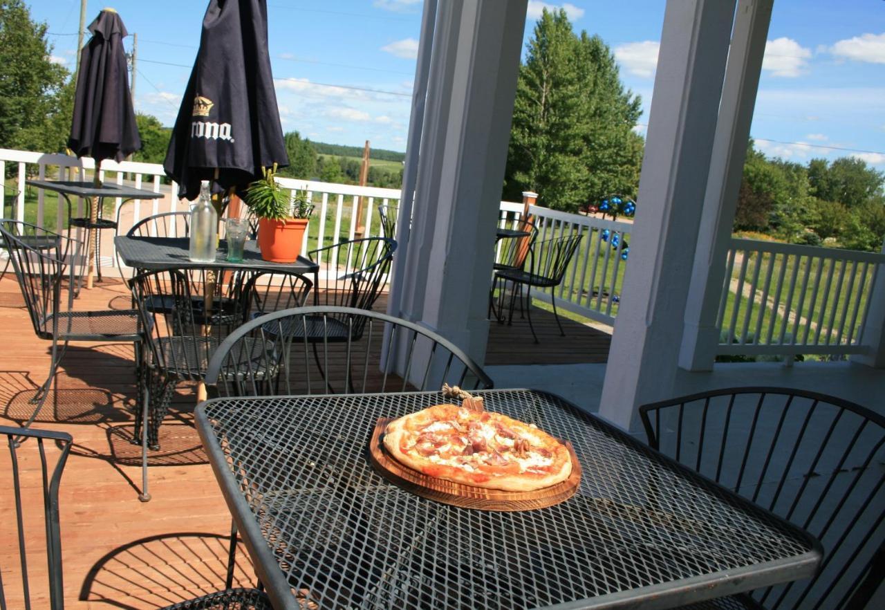 Auberge Presbytere Mont Lac-Vert Hébertville 외부 사진