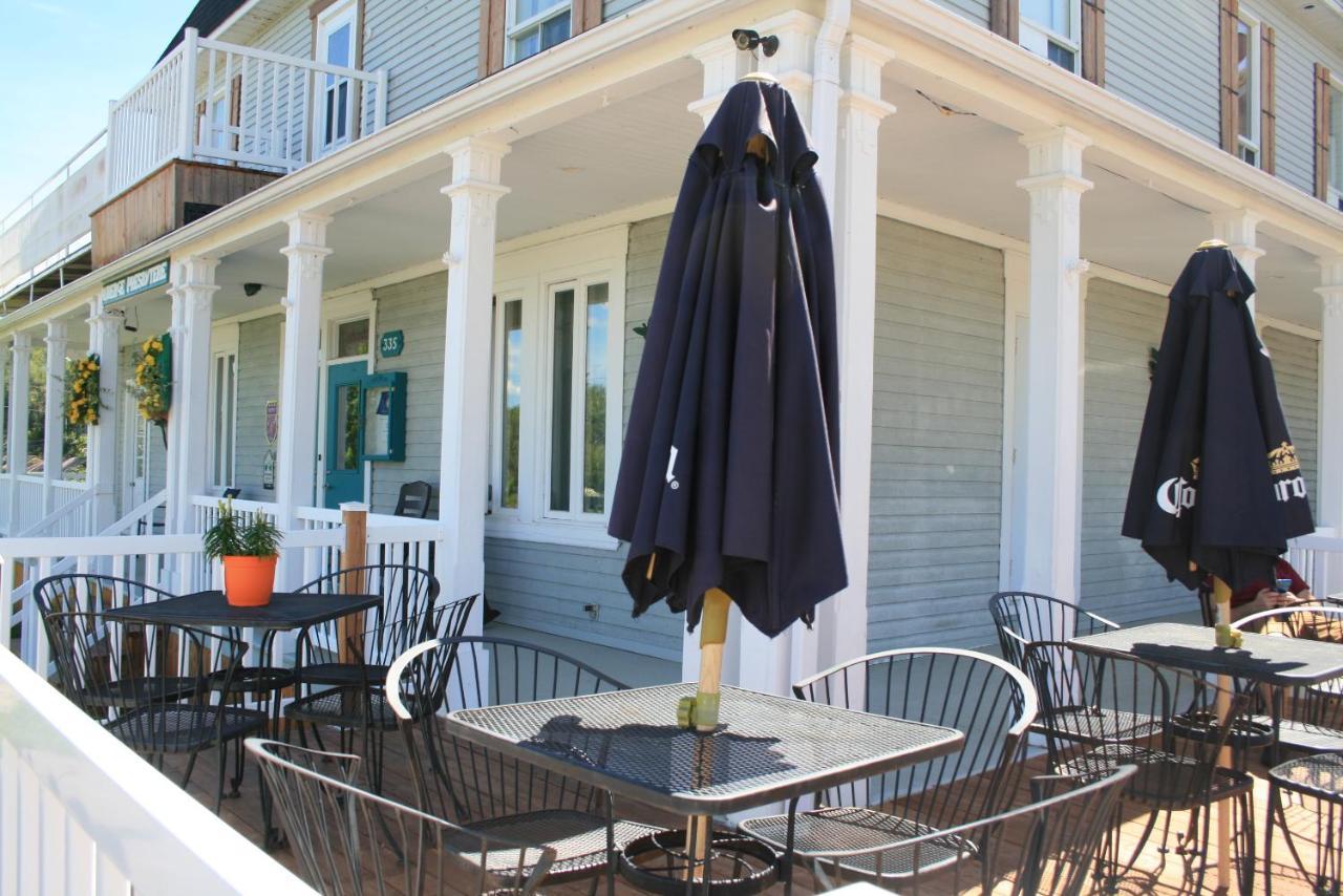 Auberge Presbytere Mont Lac-Vert Hébertville 외부 사진