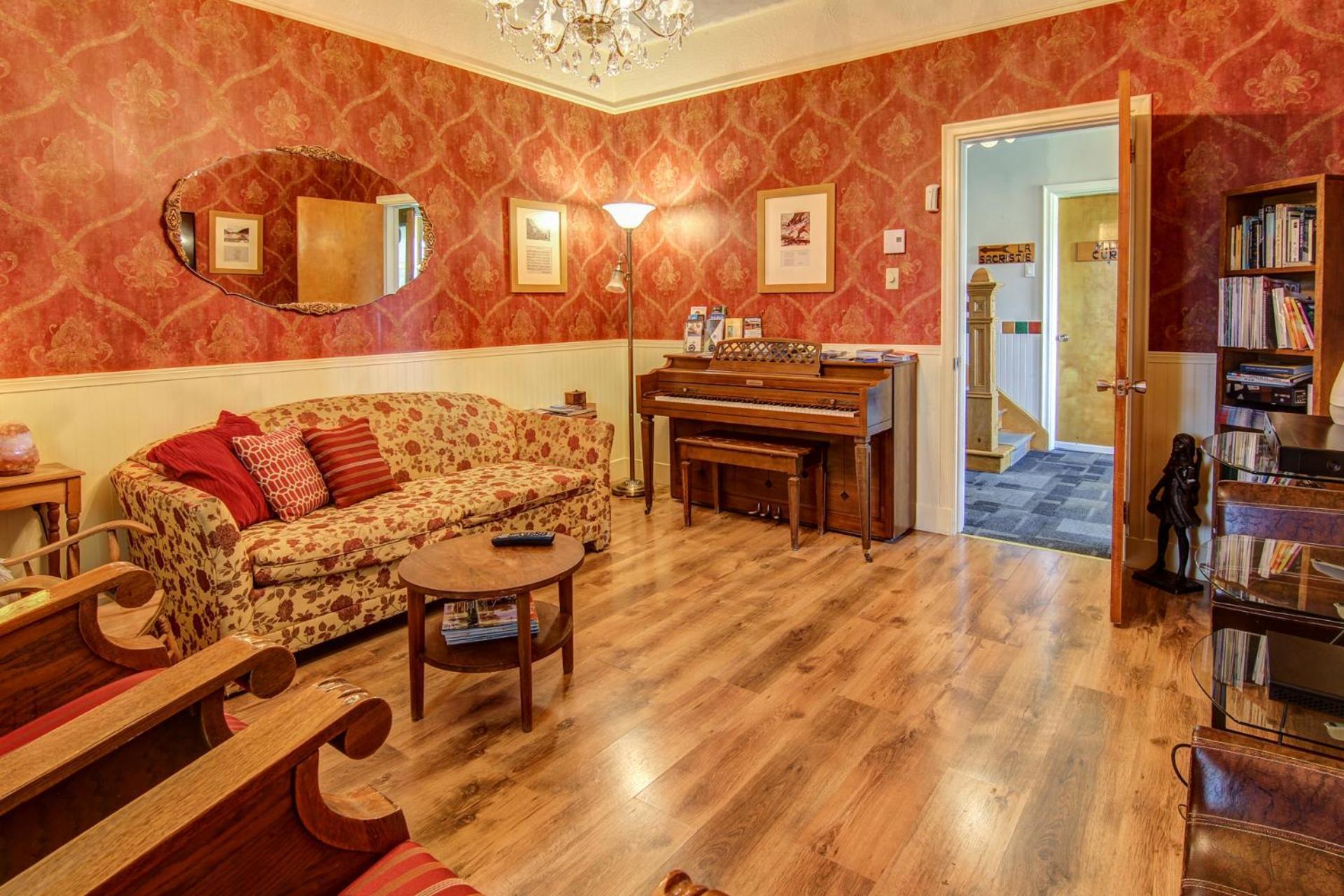 Auberge Presbytere Mont Lac-Vert Hébertville 외부 사진