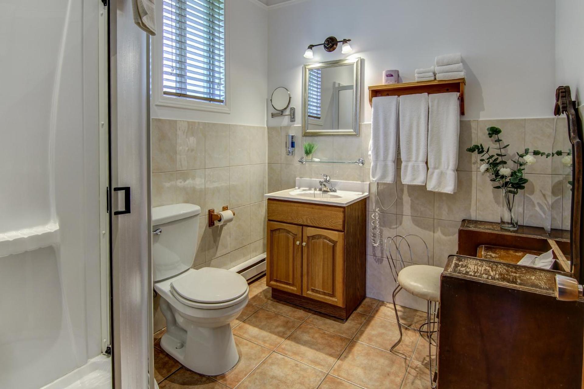 Auberge Presbytere Mont Lac-Vert Hébertville 외부 사진