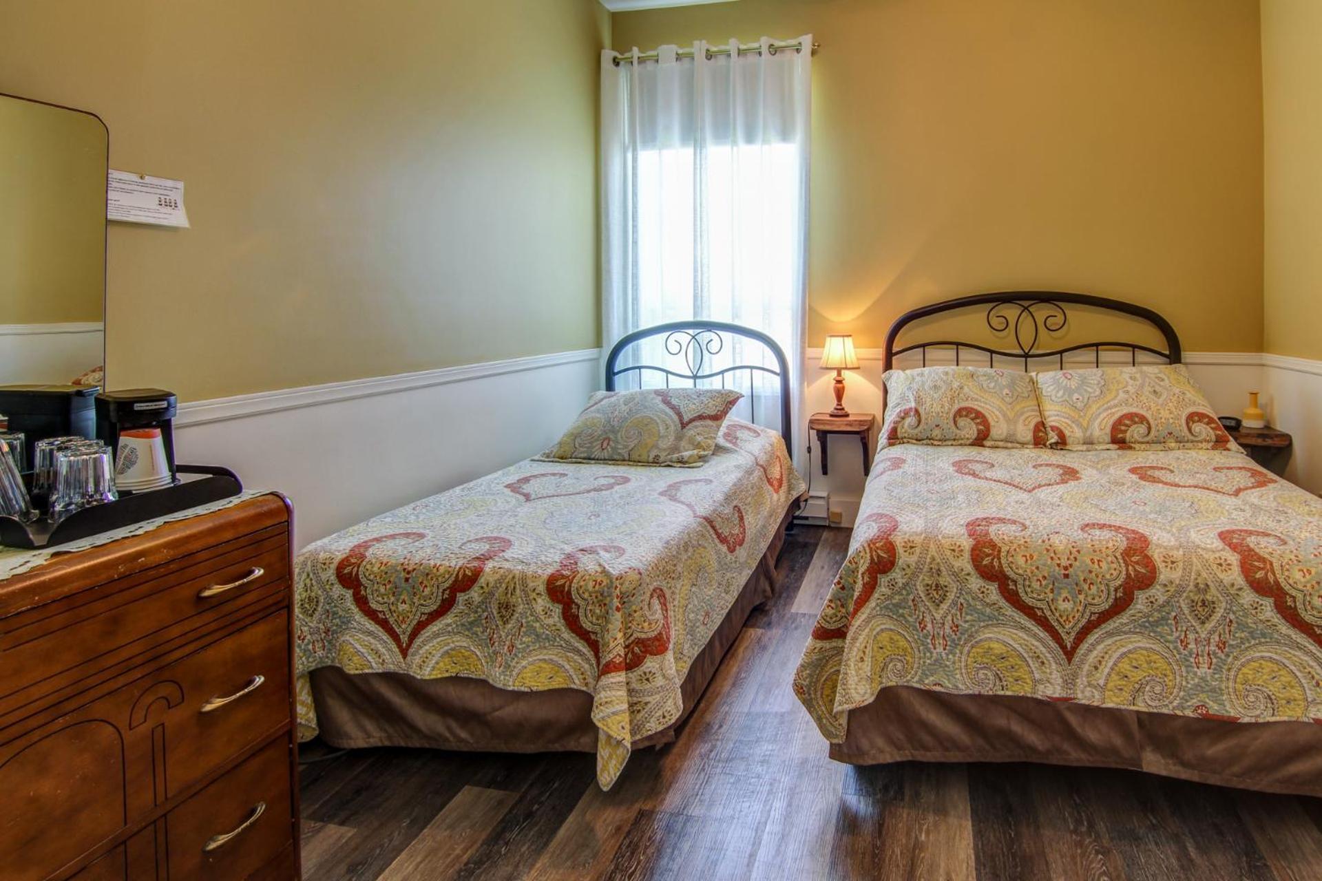 Auberge Presbytere Mont Lac-Vert Hébertville 외부 사진